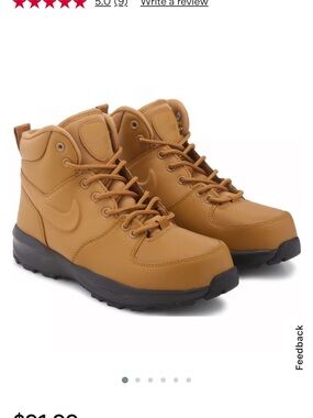 Nike kids, size 2, sneakerboot